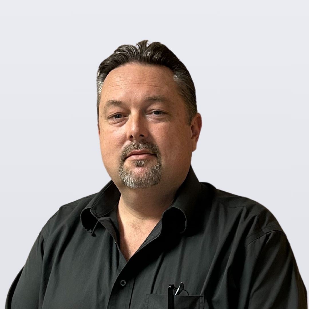 Michael Bunt Headshot